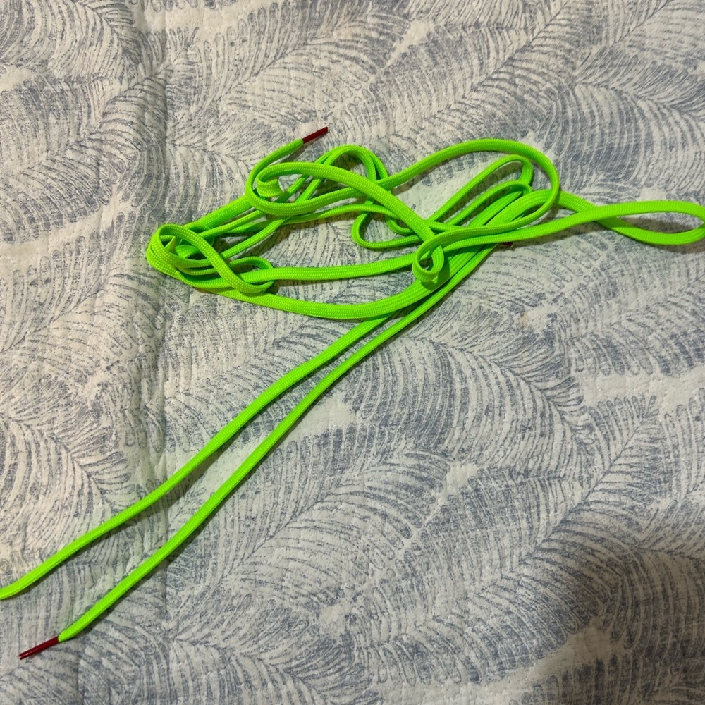 Neon Green Shoelaces - Picture 1 of 1